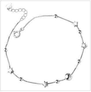 Fashionable silver bracelet